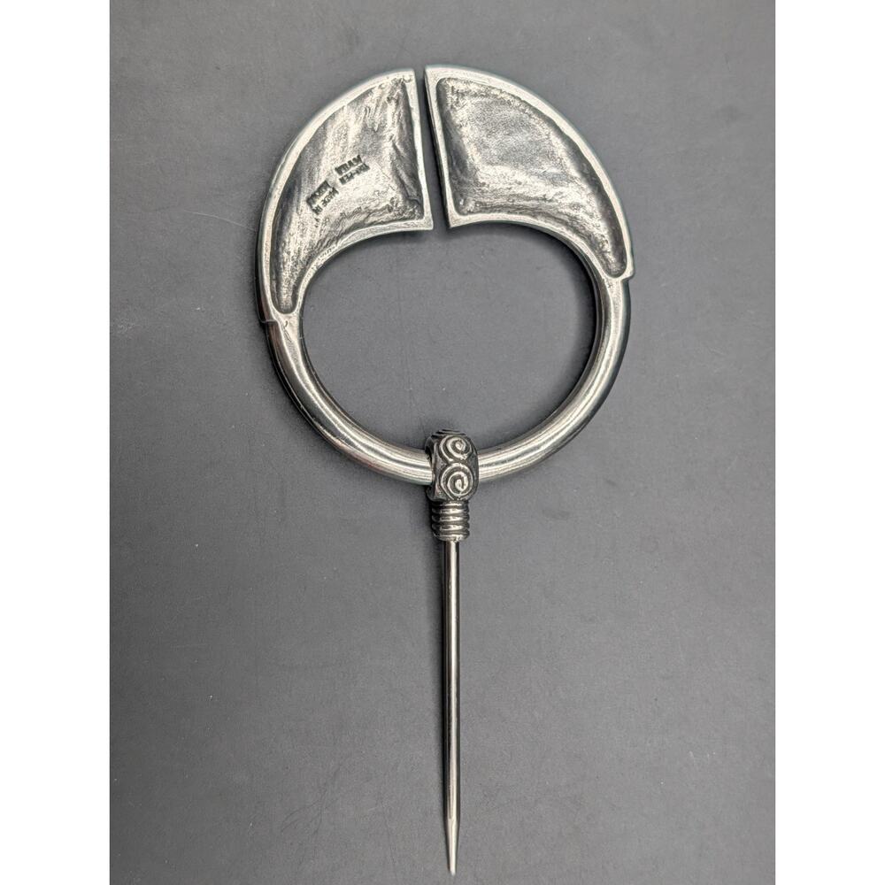 Vintage Tinn-Per Norway Pewter Viking Brooch Aett Series Hilde Fostveit Boxed - Picture 3 of 6